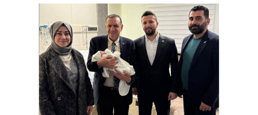 Anahtar Partili Başkan Aziz Şahin:“2026’nın İlk Bebeğine Umudun Adını Verdik” - GÜNDEM - İnternetin Ajansı