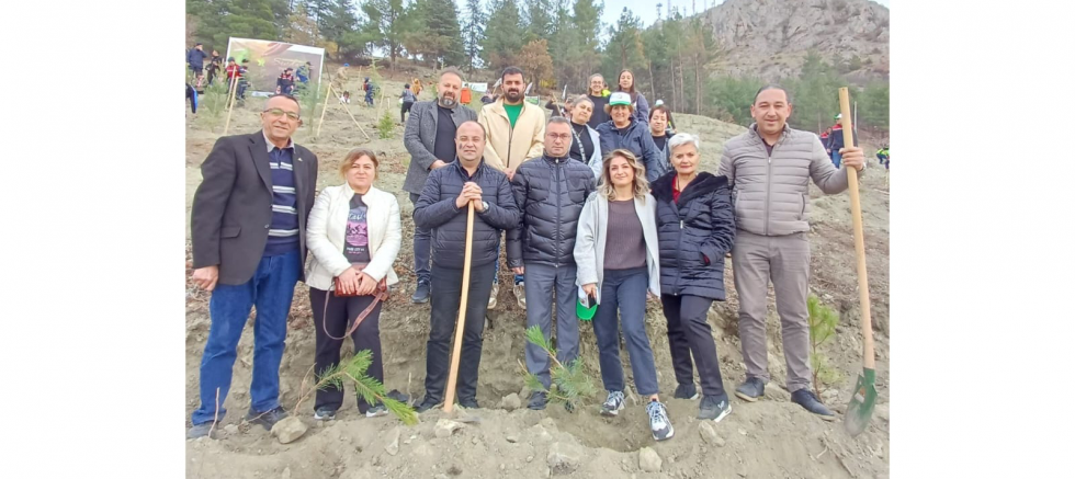 CHP TOKAT İL ÖRGÜTÜNDEN GIJ GIJ KENT ORMANI'NDA 